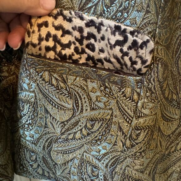 Chico's Formal Jacket Paisley w/ Good Thread w/ Leopard Interior & Cuffs Buttons - Picture 5 of 12